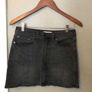 Madewell black denim mini skirt size 25